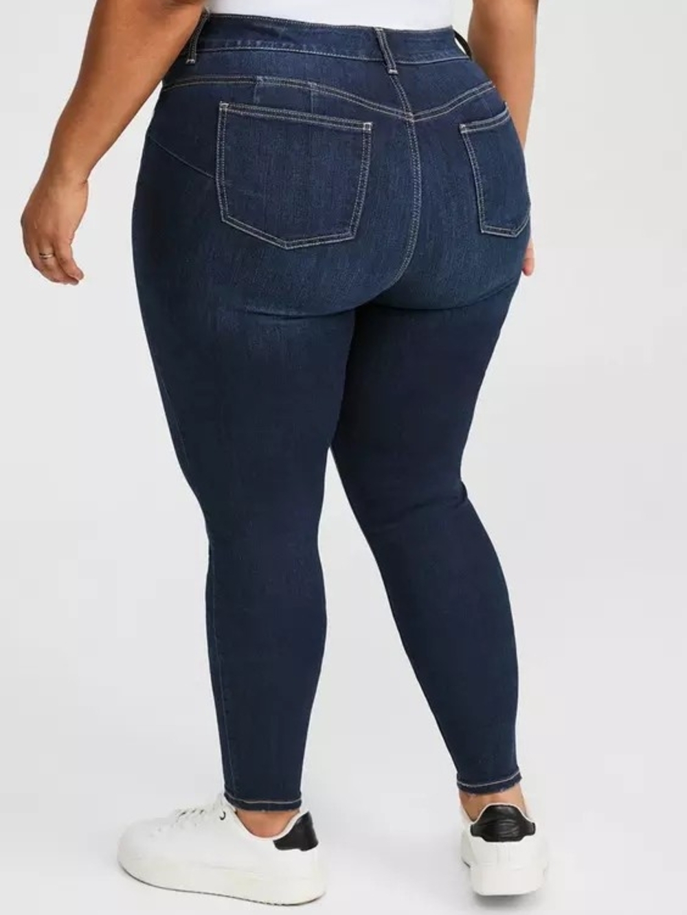 Torrid Plus Size Bombshell Skinny Premium Stretch Dark Blue Jeans Size 16 Reg - Picture 3 of 10